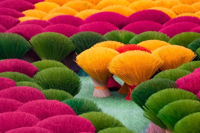 Incense Village Small Group of 9 Tour From Hanoi to Ninh Binh - Guides you might meet: the difference between facts and a story
