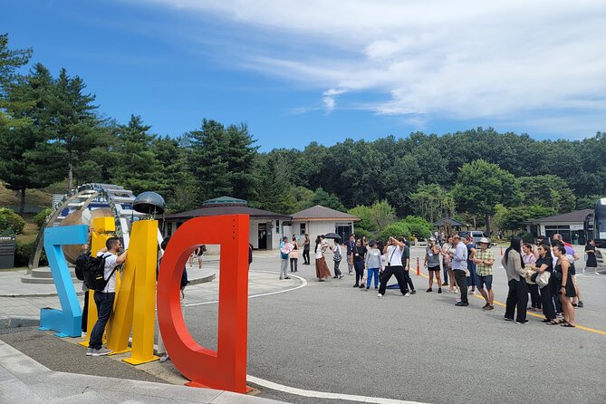 Insightful DMZ Tour by Expert opt. Suspension Bridge with Pickup - What to pack and how to handle the tunnel challenge
