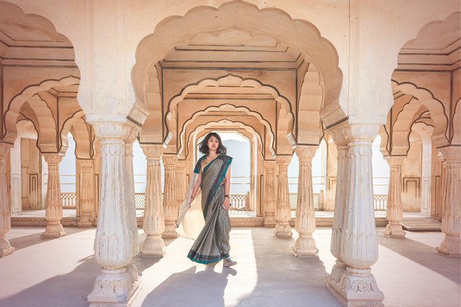 Jaipur Day Trip from Delhi by Car or Train – All Inclusive - Jal Mahal on Man Sagar Lake: Peaceful Views, Quick Stop Time