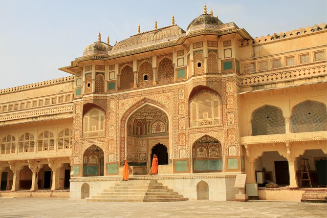 Jaipur Day Trip from Delhi by Car or Train – All Inclusive - Your Morning Starts in Delhi: Car vs. Train in Real Life