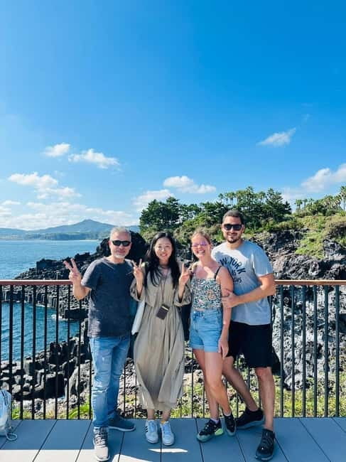 Jeju: Western and Southern Sightseeing Day Tour - A one-day sweep of Jeju’s west and south
