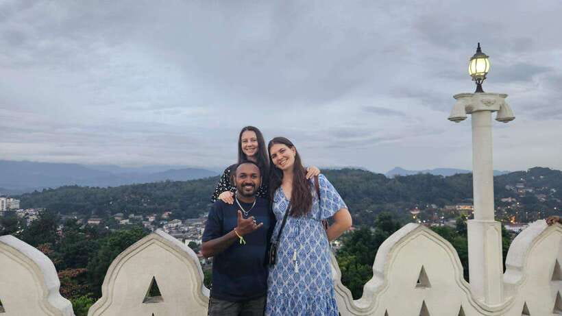 Kandy Private Guided City Tour by Tuk Tuk - Sacred Tooth Temple and Kandy’s Royal Complex Area