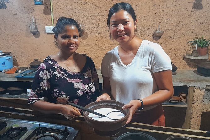 Kandy Village Cooking Class - Village kitchen time: clay house charm, outdoor cooking, and Shyama’s instruction