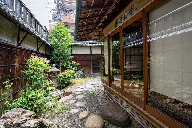Kimono Tea Ceremony at Kyoto Maikoya, NISHIKI - Getting to Kyoto Maikoya Nishiki: location basics that matter