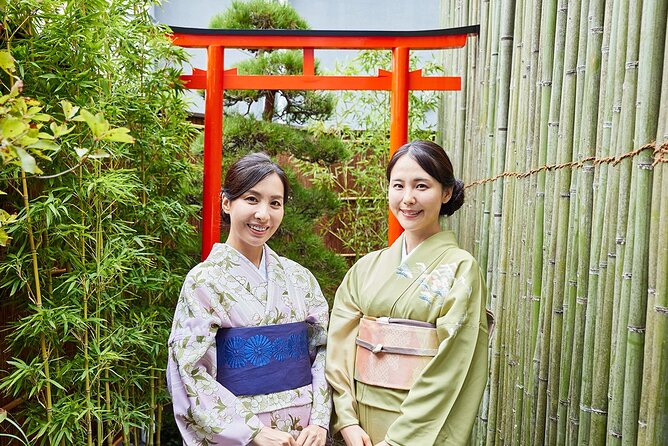 Kimono Tea Ceremony at Tokyo, Asakusa Maikoya - Snacks, photos, and wearing your kimono around Asakusa