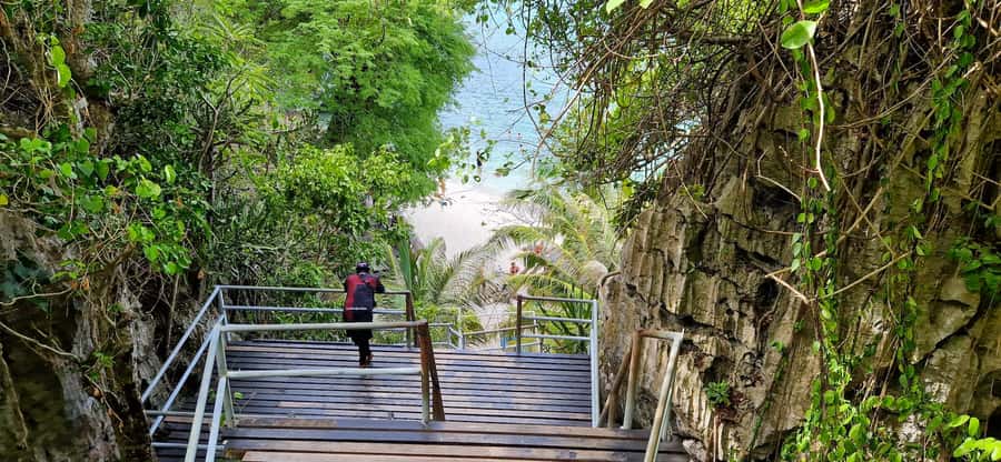 Koh Samui: Day Tour to Ang Thong with Kayak, Snorkel & Lunch - How hard is this day? Speedboat waves, steep stairs, and smart packing