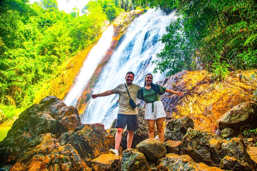 Koh Samui: Elephant Sanctuary and Jungle Tour with Lunch - Mountain Jungle Restaurant lunch: sea-view Thai food and a reset