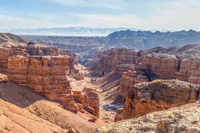 Kolsai, Kaindy Lakes and Charyn Canyon Small-Group Tour - The Black Canyon photo stop: short, useful, and very time-efficient
