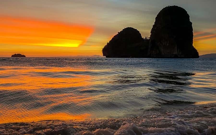 Krabi: Bioluminescent Plankton, Snorkeling & Sunset Tour - Night swim with bioluminescent plankton: what to expect and how to make it work