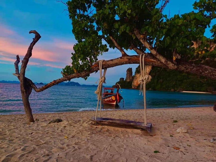 Krabi: Hong Island & Ko Pak Bia Tour with Sunset Dinner - Hong Islands sunset dinner: why this afternoon loop feels special