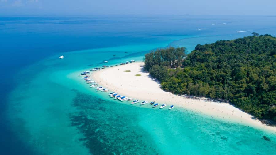 Krabi: Phi Phi Early Bird & 4 Island by Speedboat with Lunch - Chicken Island, Thale Waek, and Koh Poda: the tide magic finale