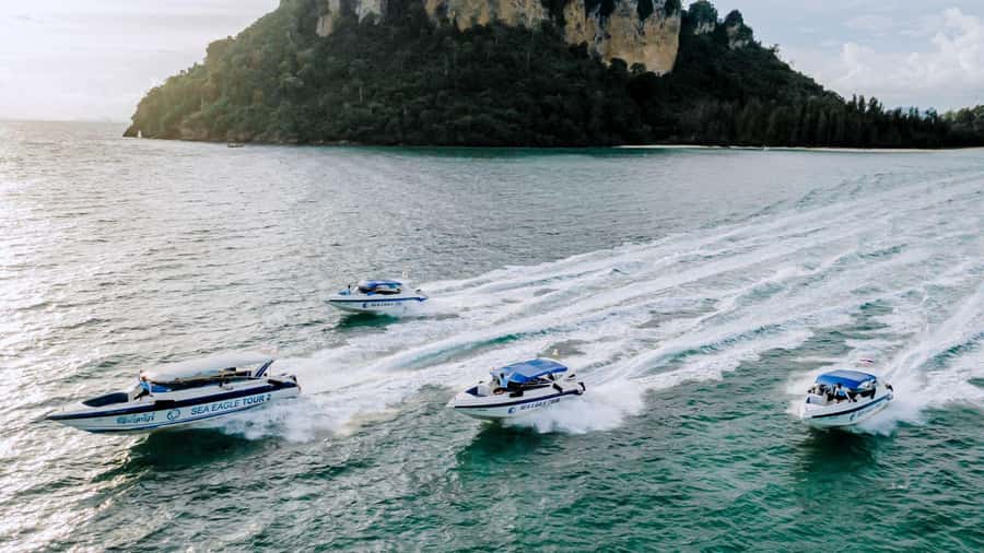 Krabi: Phi Phi Early Bird & 4 Island by Speedboat with Lunch - Phi Phi Don swim time and a little freedom on land