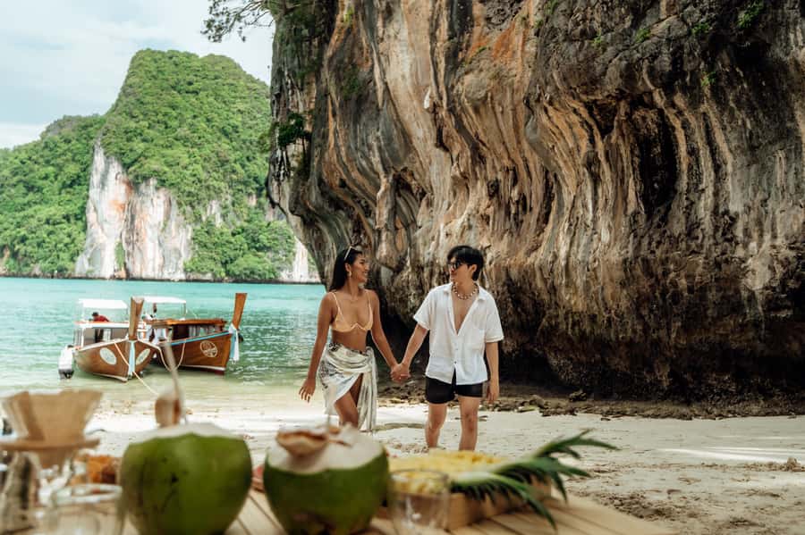 Krabi: Private Luxury Longtail Boat Island Hopping Tour - Full-day Hong plus 4 Islands: where the day feels longer (for a reason)