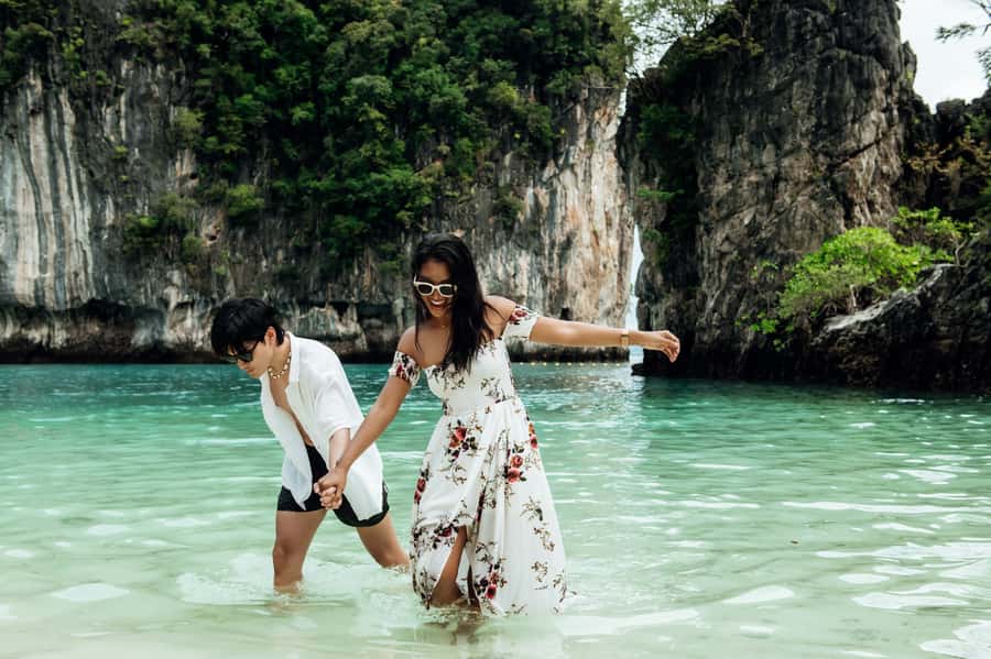 Krabi: Private Luxury Longtail Boat Island Hopping Tour - Meals and drinks: the included picnic is the real comfort win