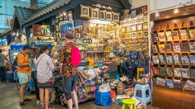 Kuala Lumpur: Batu Caves & Historic Buildings Tour - Little India and Chinatown: food you can actually name and order