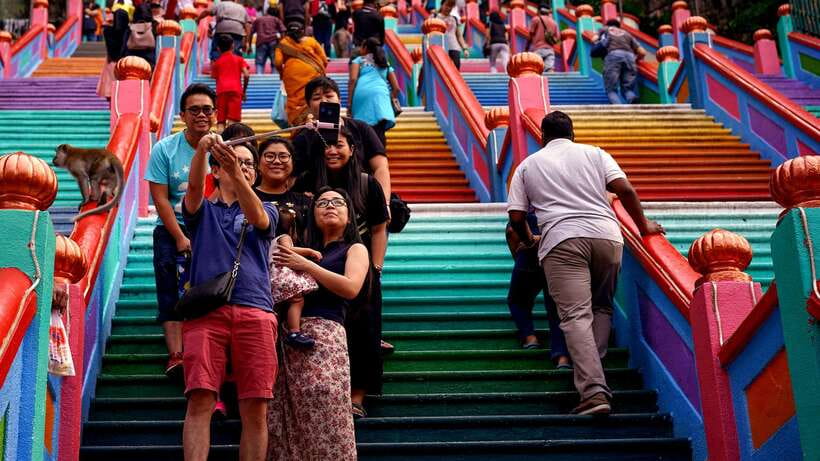 Kuala Lumpur: Batu Caves & Historic Buildings Tour - Price and logistics: what $34 covers, and what you’ll pay extra for