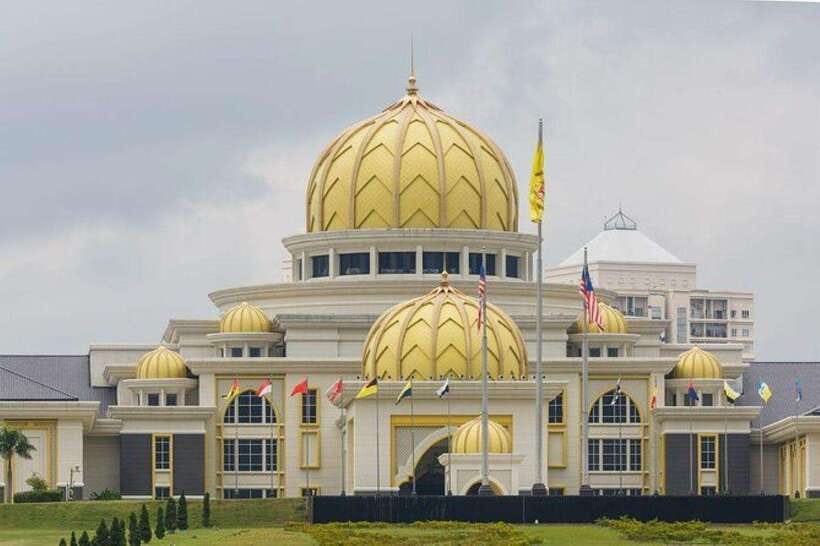 Kuala Lumpur: Full-Day Private City Highlights Tour - KL Tower observation deck: the easiest panorama in Kuala Lumpur