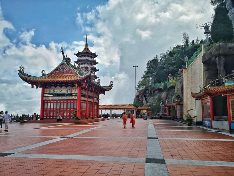 Kuala Lumpur: Genting Highlands & Batu Caves Day Trip - Maintenance note: Awana SkyWay swap, and what might be skipped in Jan 2026