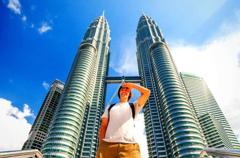 Kuala Lumpur Petronas Towers e-Tickets - Photo reality: expect paid extras