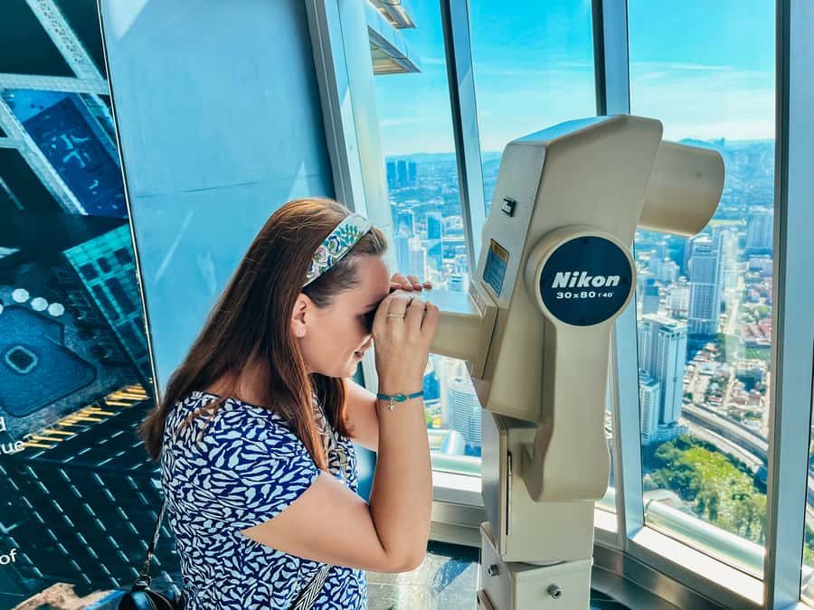 Kuala Lumpur: Petronas Twin Towers Entry E-Ticket - The Skybridge Walk: 200 Feet Between Two Towers