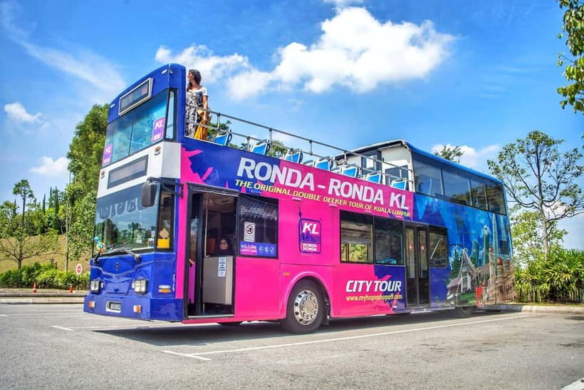 Kuala Lumpur: Ronda Hop-On Hop-Off City Sightseeing Bus Pass - Routes and timing: how often the bus shows up
