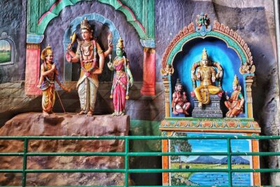 Kuala Lumpur Suburbs Batu Caves Half-Day Tour (SIC/Shared Tour) - Monkeys: the fun factor comes with a few rules