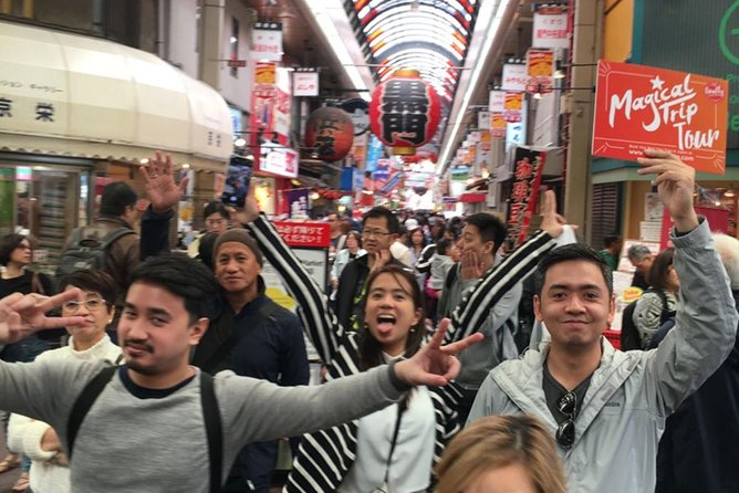 Kuromon Market Food Walking Tour in Osaka (6 stops, 6 tastes) - Guides make or break it: what the best ones do differently