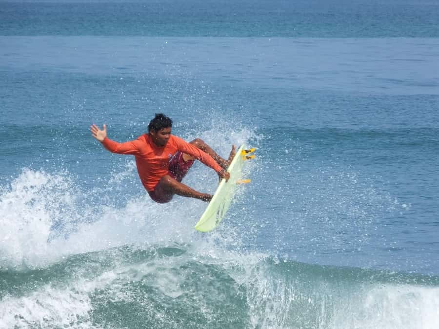 Kuta/Bali: Private Beginner & Intermediate Surf Lessons - Who Should Book, and Who Should Skip This Surf Lesson