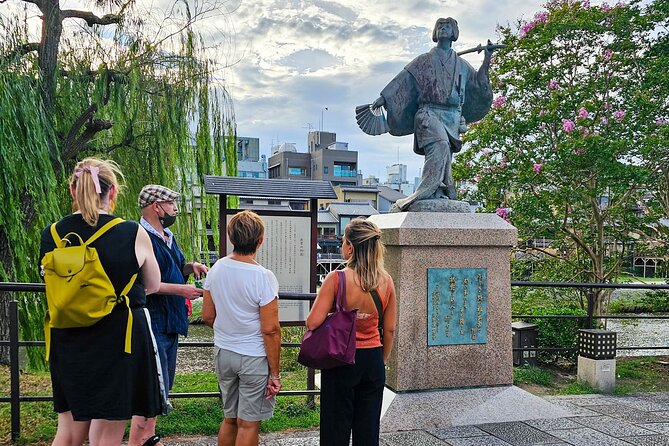 Kyoto Gion Night Walk & Geisha District Guided Tour - Hanamikoji Street in 30 minutes: best-preserved Kyoto vibes