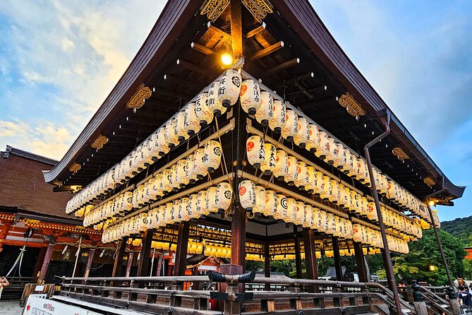 Kyoto Gion Night Walk & Geisha District Guided Tour - Price and tickets: why about $18 can work