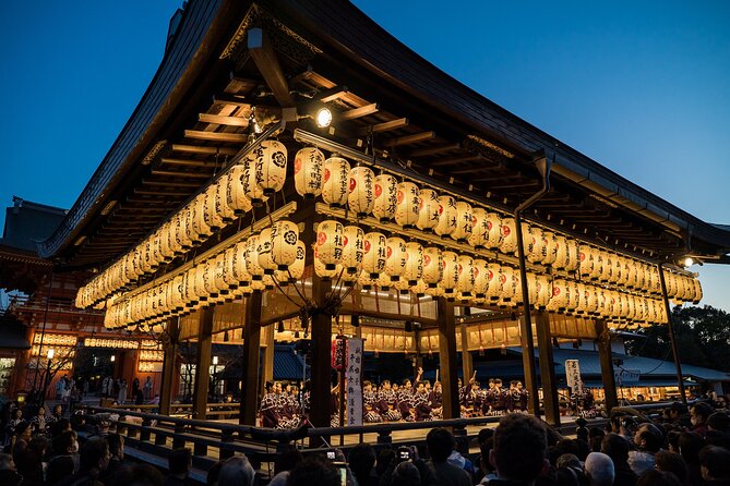 Kyoto Gion Night Walk & Geisha District Guided Tour - Private upgrade vs small-group: when it’s worth paying more