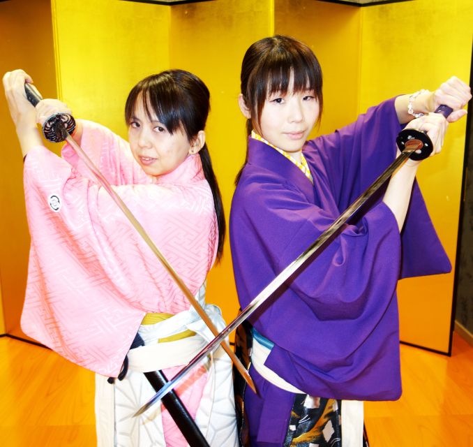 Kyoto: Samurai Class, Become a Samurai Warrior - The 4-minute film start and your first bow before training