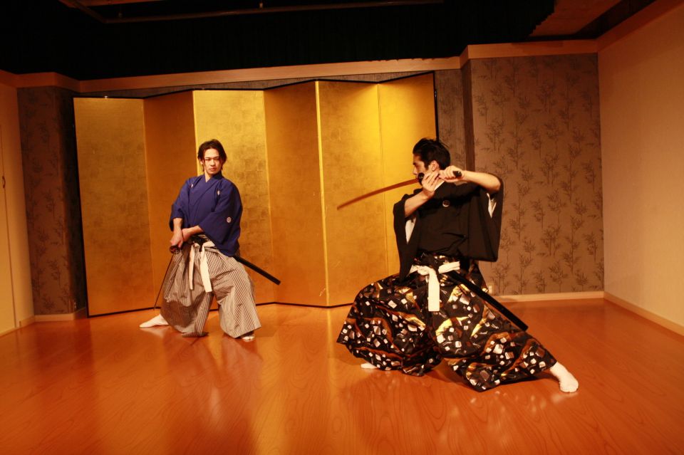 Kyoto: Samurai Kenbu Traditional Sword Dancing Show - Samurai Kembu Theater: setting the tone in Kyoto