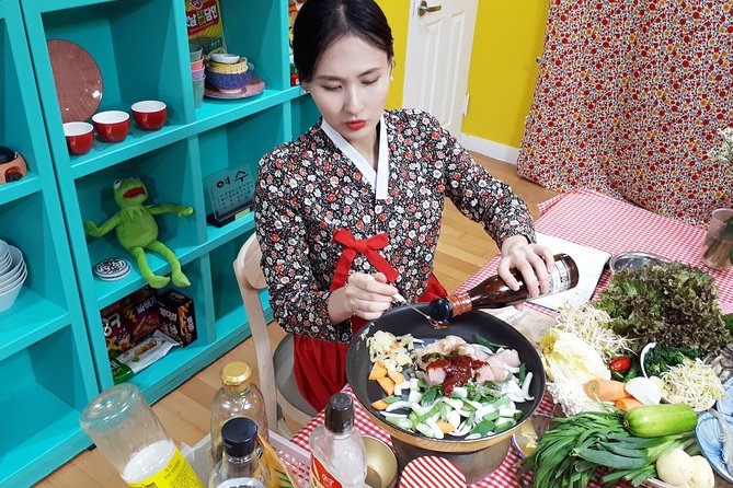 Local Home Korean Cooking Class & Market Adventure in Seoul - Mangwon Station Meet-Up and Why You’ll Feel Oriented Fast