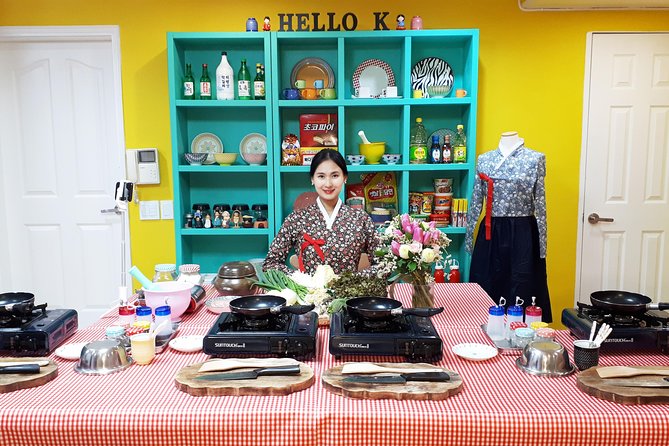 Local Home Korean Cooking Class & Market Adventure in Seoul - Why the Small Group Size (Max 10) Feels Like a Personal Class