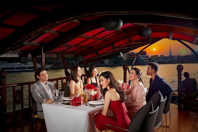 Manohra Cruise Luxury Dining - Key things that make this Manohra cruise worth your time