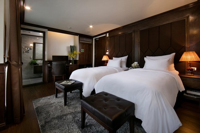Mon Chéri Cruises 5 star: Amazing 3 days exploring Halong & Cat Ba island - Day 3: Lan Ha morning again, then Ha Long scenery
