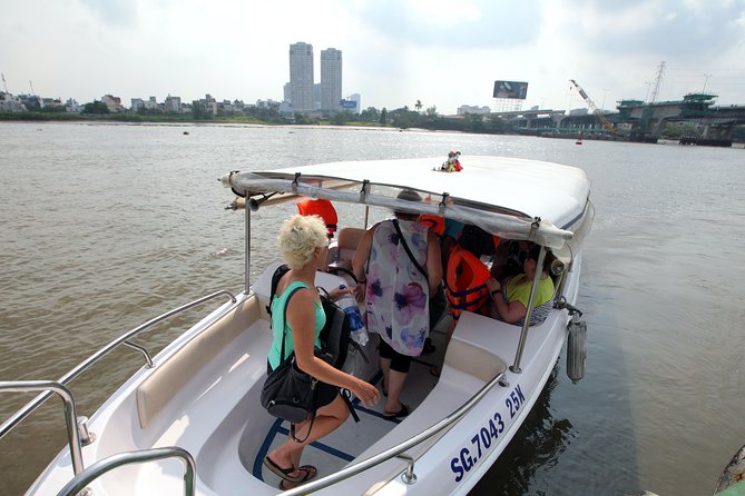 Morning CuChi Tunnels-Tapioca-Secret Traps Luxury Speedboat 2Ways - Speedboat to Cu Chi: the best part of beating traffic
