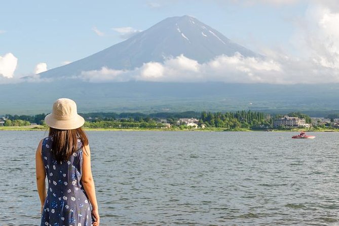 Mt. Fuji & Hakone Private Day Tour with English-Speaking Driver - Lake Yamanaka: Quick, Calm, and Good for Fuji Glimpses