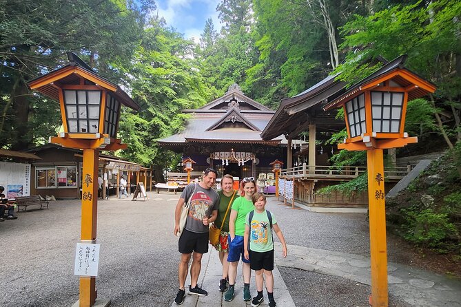 Mt Fuji Private Tour with English Speaking Driver - Oshino Hakkai ponds and Fuji Honcho Street’s Stairway to Fuji moment