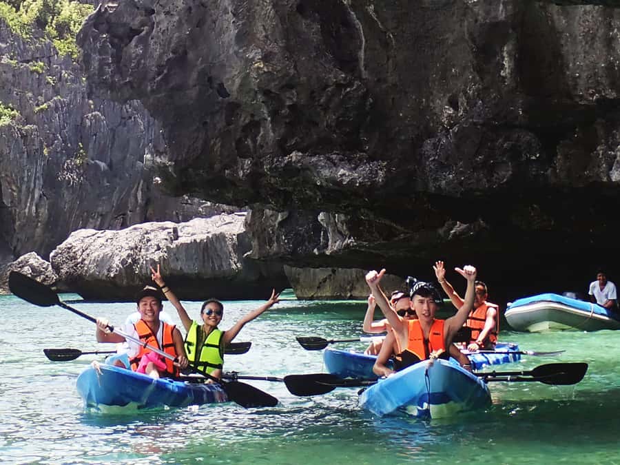 Mu Ko Ang Thong Park: Semi-private Sunset Cruise Tour - Thai-fusion meals on the water: how food becomes part of the pacing
