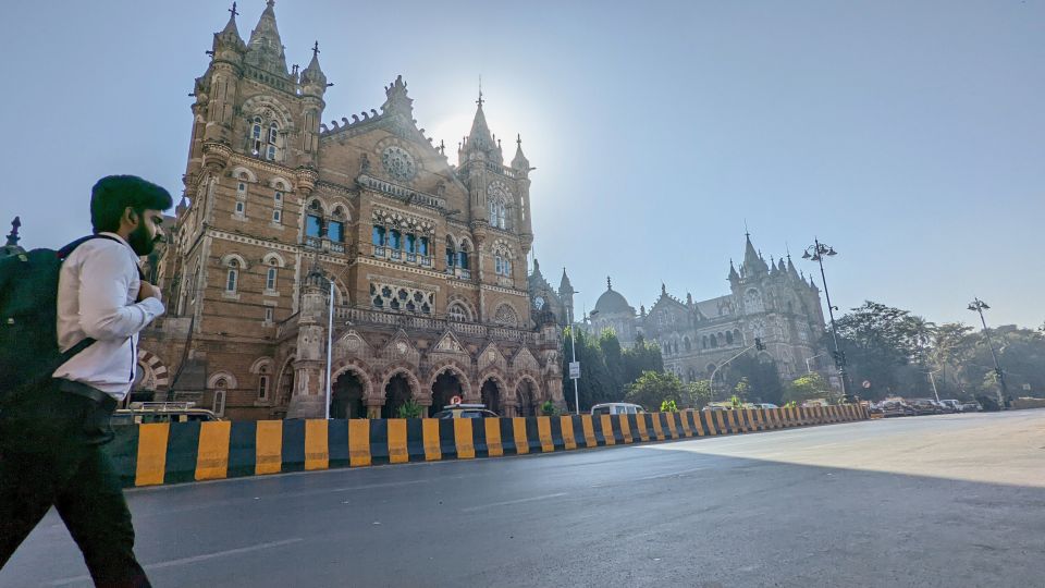 Mumbai: Dharavi Slum, DhobiGhat, and Dabbawallas Tour - Key things that make this tour work