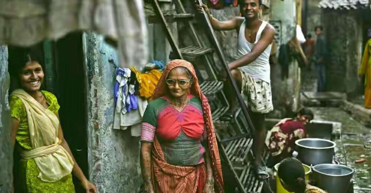Mumbai: Dharavi Slum Slumdog Millionaire Tour with a Local - What to Pack: Comfortable Feet Win in Dharavi