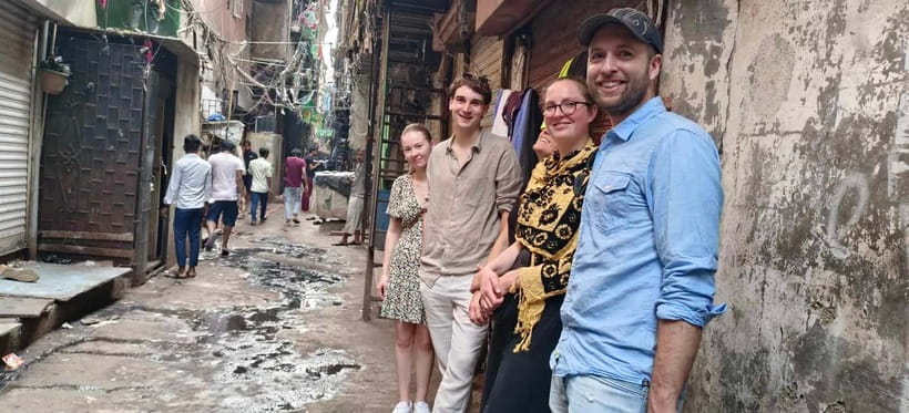 Mumbai: Dhobi Ghat Laundry and Dharavi Slum Tour with Local - The Slumdog Millionaire filming location: what you gain beyond the movie