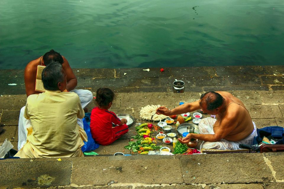 Mumbai: Full-Day Sightseeing Tour of Mumbai - Banganga Tank and Hanging Gardens: Calmer Views After Big Streets