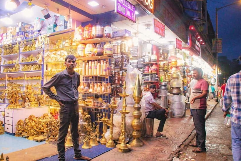 Mumbai: Street Food and Night Markets Tour - The guides make it: names you’ll hear and the style you can expect
