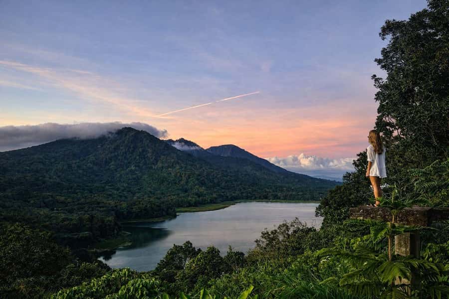 Munduk: Twin Lake Jungle Hike, Ulun Danu Temple, & Waterfall - The Rainforest Trek Around Tamblingan: What You’re Really Paying For