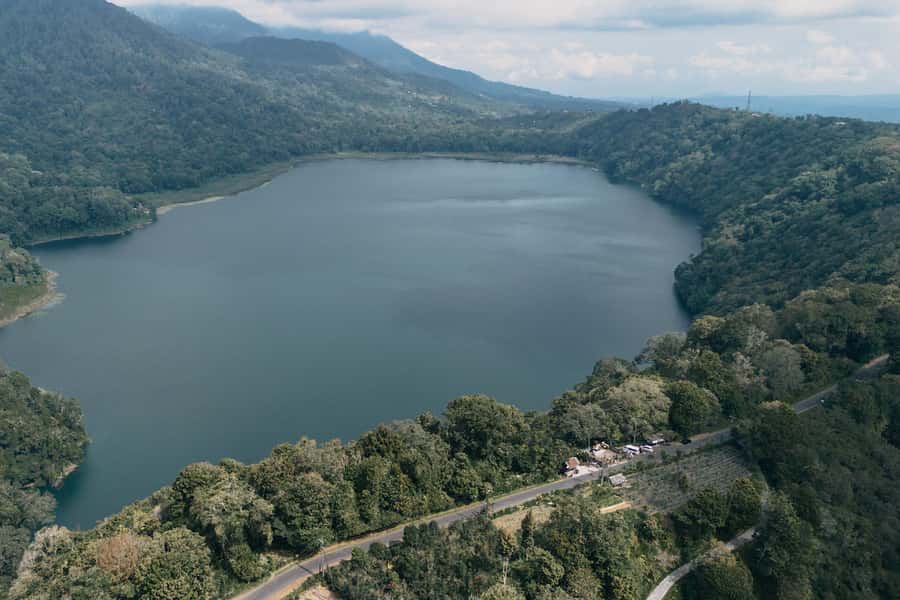 Munduk: Twin Lake Jungle Hike, Ulun Danu Temple, & Waterfall - Temple Moment #1: Pura Dalem Tamblingan and Reaching Sacred Space by Canoe