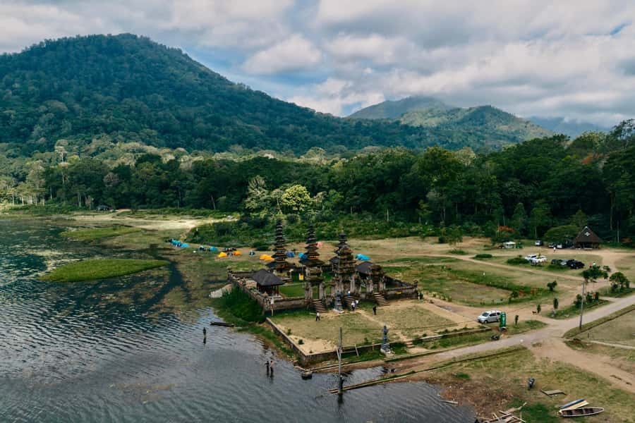 Munduk: Twin Lake Jungle Hike, Ulun Danu Temple, & Waterfall - Coffee, Snacks, and Lunch Options: Small Fuel, Big Morale