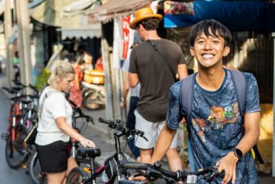 Must-Try: Hidden Bangkok Bike and Food Tour - Getting started at Must Try Bangkok and the first snack hit